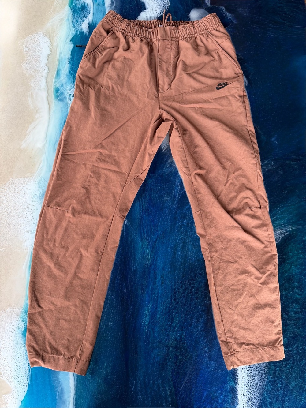 Men’s NEW, no tags, Nike pants Brown Sz M, phone zip side pocket, front zip